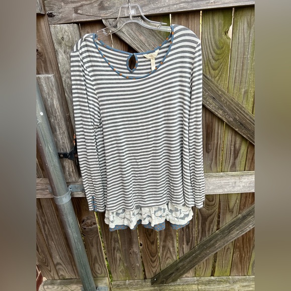 Matilda Jane Tops - 👗Matilda Jane Gray and White Striped Long Sleeve Top